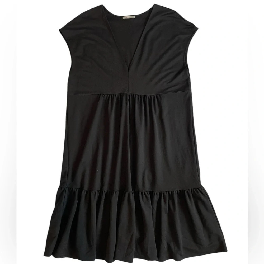 ZARA V-Neck Sleeveles Ruffle Hem Relax Fit Dress Size M